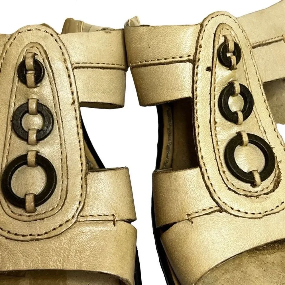 Clark’s bendable nude beige ina cherish leather sandals size 6